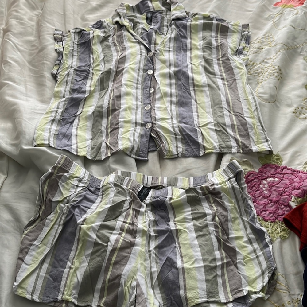 Ambrielle sleepwear